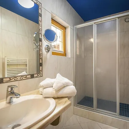 In Near Spieljochbahn シャレー